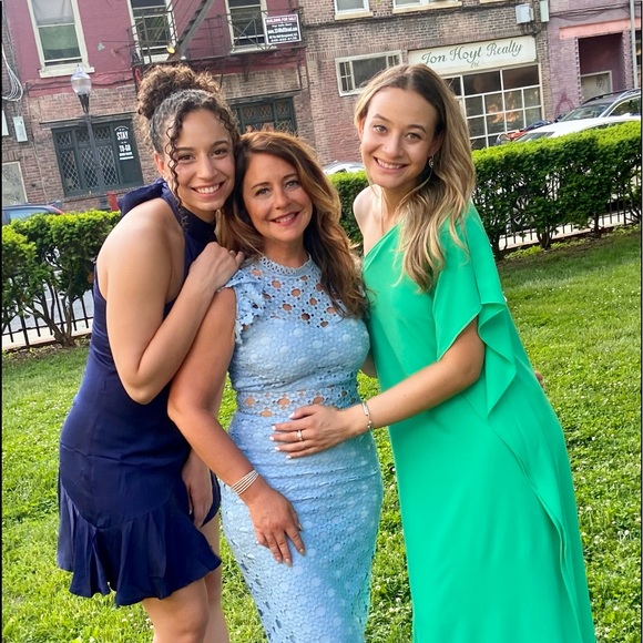 Meet your Posher, Lori - Picture 3 of 6